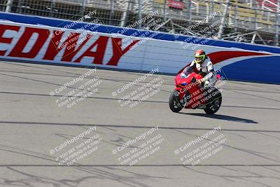 media/Aug-27-2022-Fastrack Riders (Sat) [[c588535105]]/Level 1/Session 1 Start Finish/